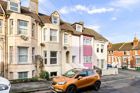 1 bedroom apartment to rent, 9 Darby Place, Folkestone, CT20