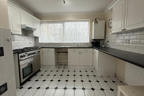 2 bedroom flat for sale, Sunnydene Gardens, HA0