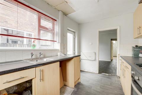 3 bedroom terraced house for sale, Byron Street, Nottingham NG5