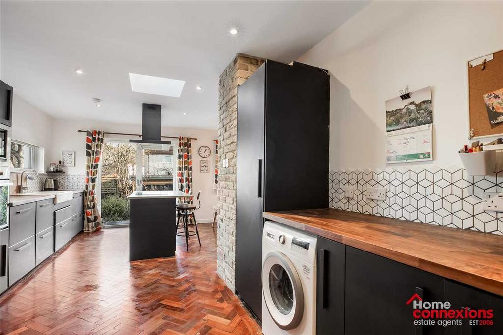 Kitchen (1)