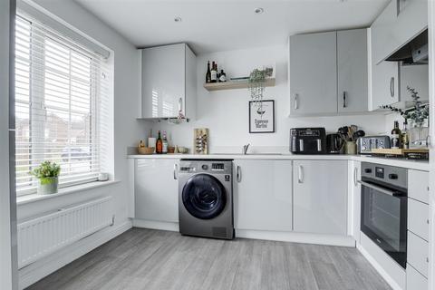 undefined, Robinson Close, Nottingham NG12