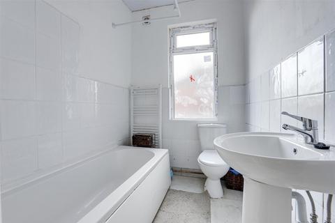 undefined, Nottingham Road, Nottingham NG7