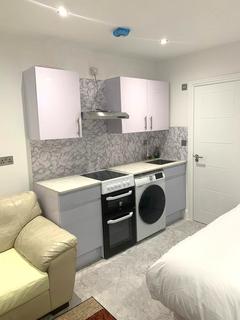 undefined, Floriston Avenue, Uxbridge, Greater London, UB10