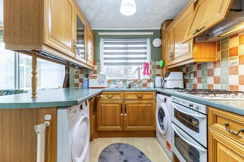 3 bedroom terraced house for sale, Linton Road, Wakefield, WF1