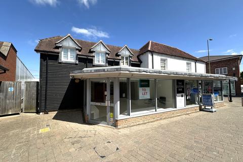 Retail property (high street) to rent - Wantage