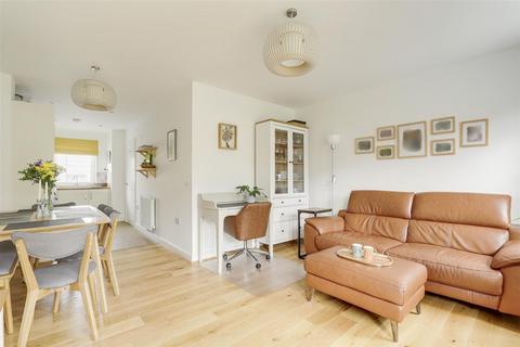 2 bedroom terraced house for sale, Magpie Crescent, Nottingham NG2