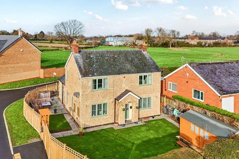 3 bedroom detached house for sale - Ellesmere Lane, Penley.