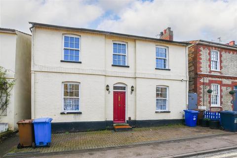 5 bedroom detached house for sale, Exeter Road, Newmarket CB8