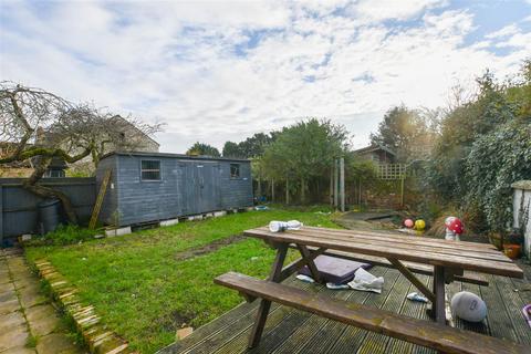 5 bedroom detached house for sale, Exeter Road, Newmarket CB8