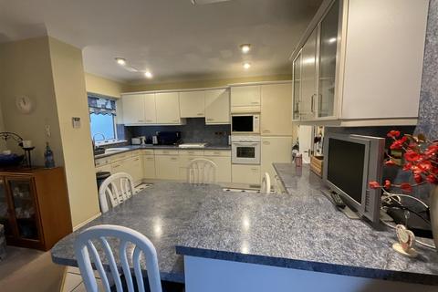 3 bedroom detached house for sale, Myrtle Hill, Llanelli SA15