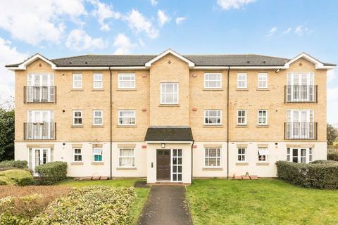 2 bedroom flat for sale - Wittering Close, Kingston Upon Thames KT2
