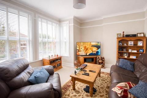 1 bedroom flat to rent, St Botolphs Road, Worthing