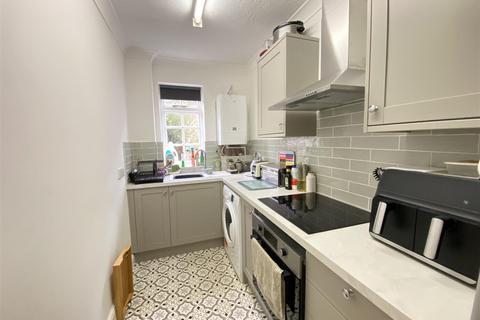 1 bedroom flat to rent, St Botolphs Road, Worthing