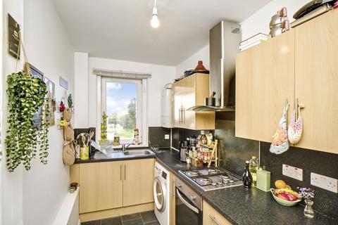 2 bedroom flat for sale, 19/4 Portobello Road, Edinburgh, EH8 7BG