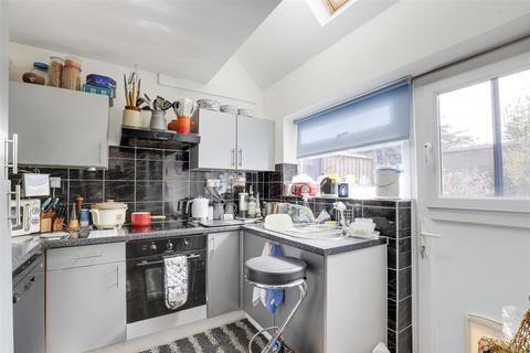 3 bedroom end of terrace house for sale, Cavendish Mews, Nottingham NG7