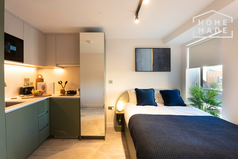 Studio to rent, The Rex, Clarence St., KT1