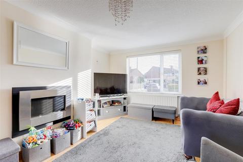3 bedroom semi-detached house for sale, Forge Avenue, Nottingham NG14