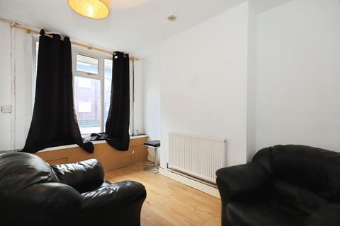 2 bedroom terraced house for sale, Leicester Street, West Midlands WV6
