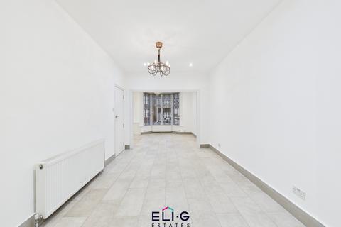 3 bedroom terraced house for sale, Alexandra Road, NW4