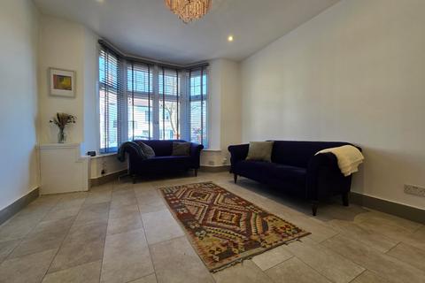 3 bedroom terraced house for sale, Alexandra Road, NW4