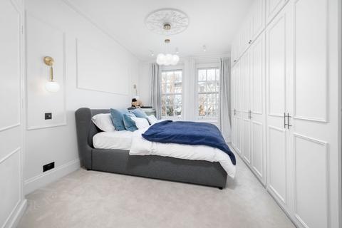 3 bedroom apartment for sale, Rodney Court, Maida Vale, London, W9
