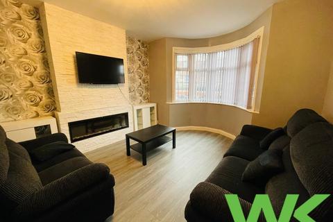 3 bedroom semi-detached house for sale, Willett Road, West Bromwich, B71