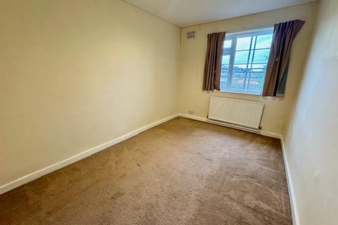 2 bedroom flat to rent, Minehead Court, HARROW HA2