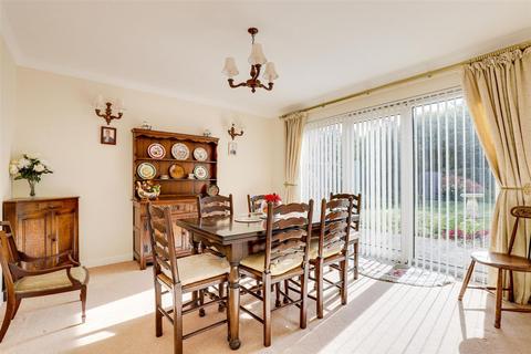 undefined, Plains Farm Close, Nottingham NG3