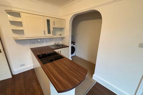 undefined, Russell Street, Reading, RG1