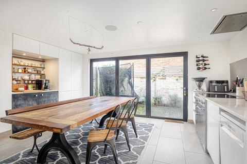 3 bedroom detached house for sale, Victoria Avenue, Saffron Walden, CB11