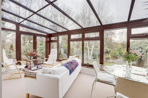 5 bedroom detached house for sale, Briar Avenue, Nottingham NG10