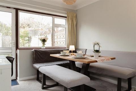 4 bedroom semi-detached house for sale, Weald Way, Reigate