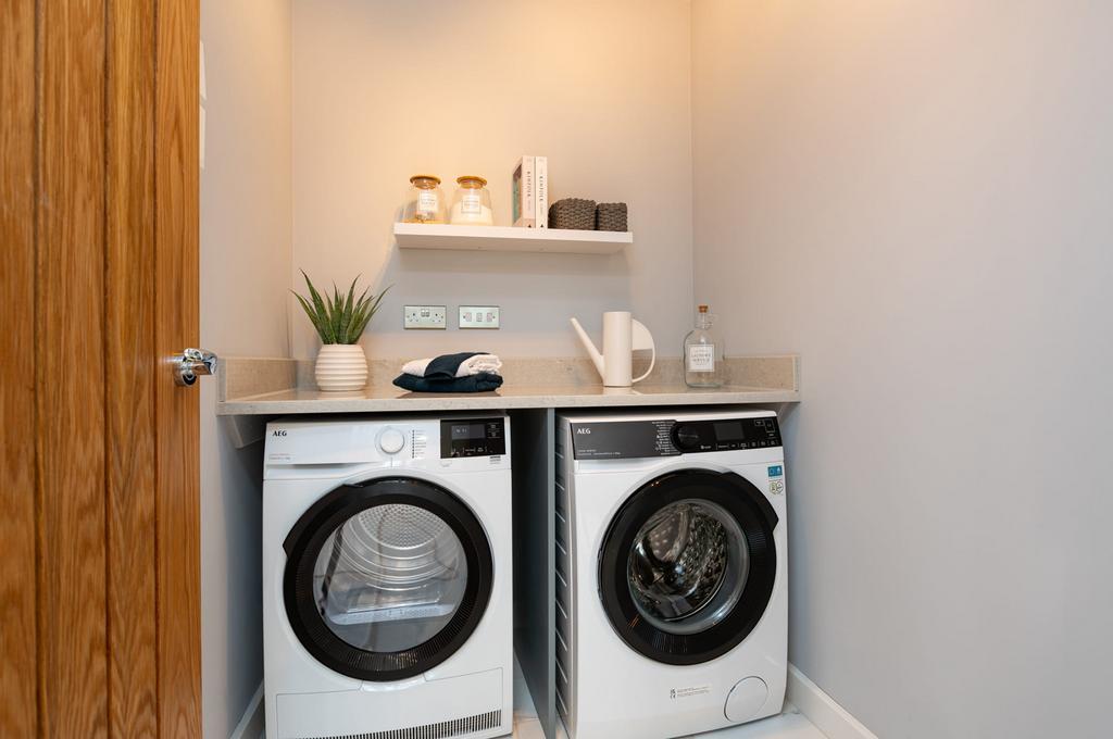 Lullingstone Basildon Utility 1