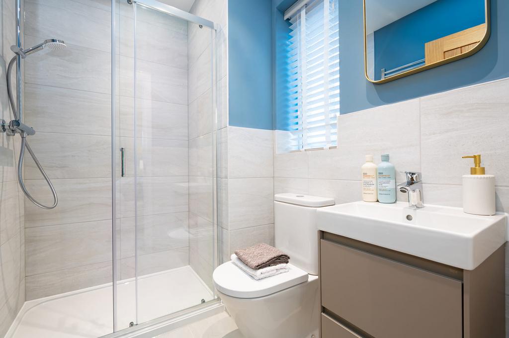 Lullingstone Basildon Bathroom 2