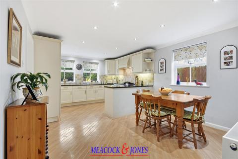 5 bedroom detached house for sale, Bannister Drive, Hutton, Brentwood