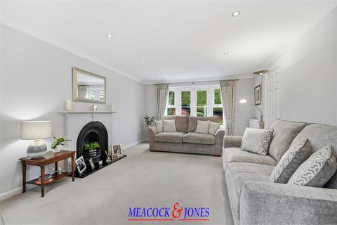 5 bedroom detached house for sale, Bannister Drive, Hutton, Brentwood