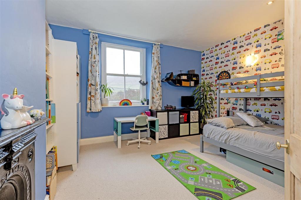 Bedroom 2-1.jpg