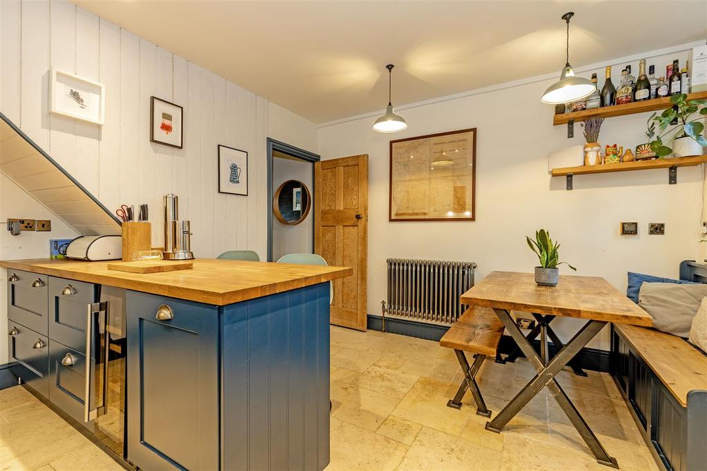Kitchen-7.jpg