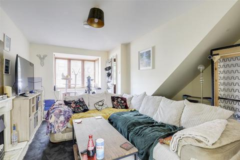 undefined, Bladon Close, Nottingham NG3