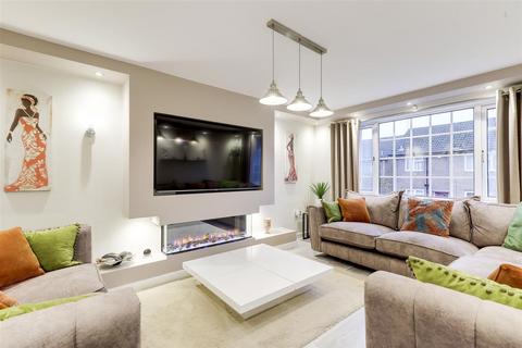 undefined, Danes Close, Nottingham NG5