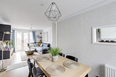 undefined, West Moor, Nottingham NG2
