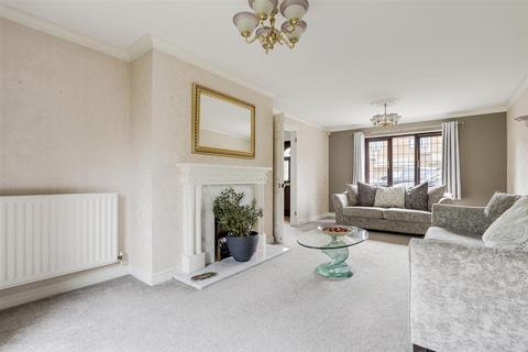 undefined, Hallfields, Nottingham NG12