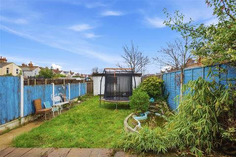 3 bedroom terraced house for sale, Lifstan Way, Southend-on-Sea, Essex, SS1