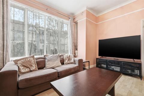 3 bedroom terraced house for sale, Lifstan Way, Southend-on-Sea, Essex, SS1