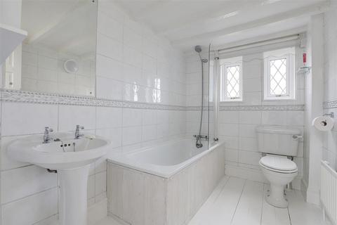 4 bedroom cottage for sale, Sandfield Road, Nottingham NG5