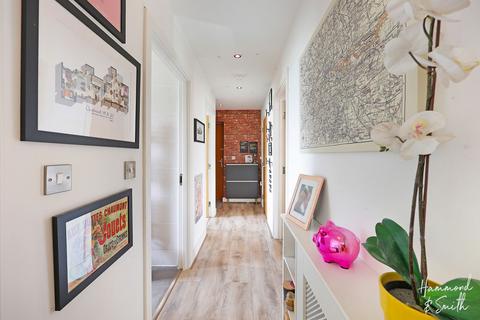 2 bedroom apartment for sale, Buckingham Road, Epping CM16