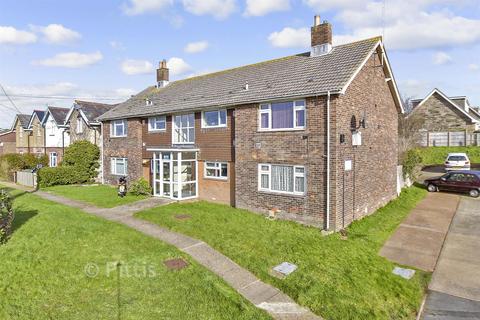 2 bedroom ground floor flat for sale, St. Barbara, Freshwater PO40
