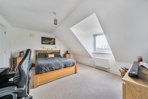 undefined, Flora Close, Swindon, SN26