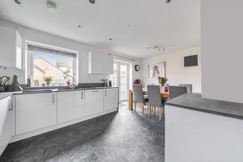 undefined, Flora Close, Swindon, SN26