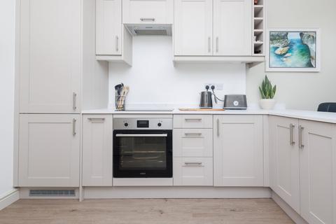 2 bedroom flat to rent, Beechey Road, Bournemouth,